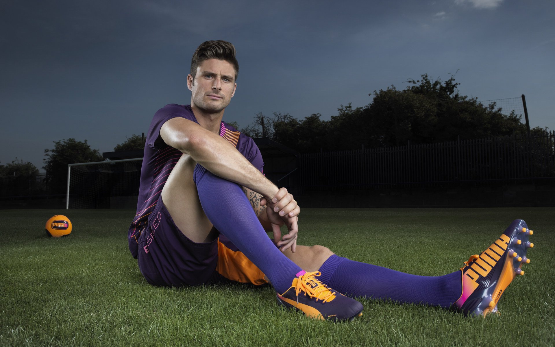 刺激!11场分差都为两位数!最大分差高达40分,一队已提前出局,足球场上最大分差